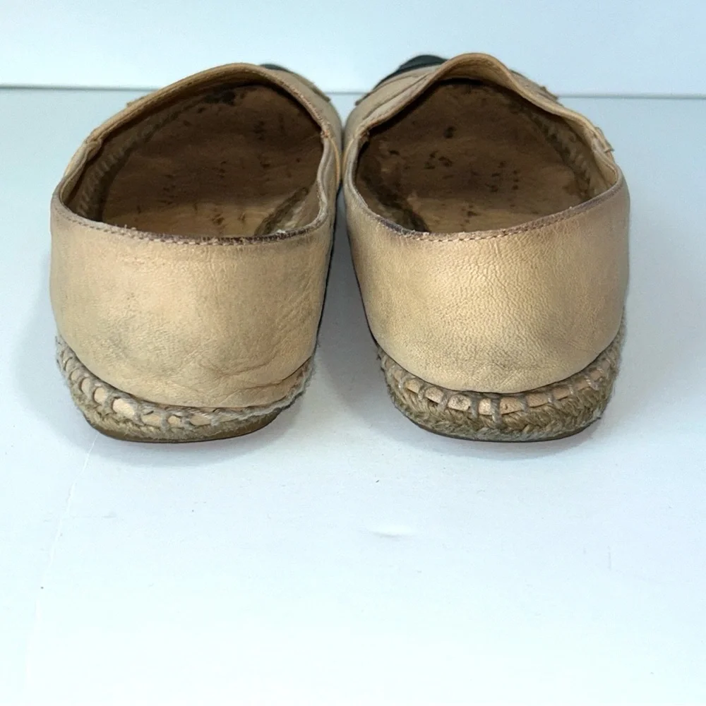 Chanel‎ Beige and Black Leather Espadrilles Flats Sz 39(8)